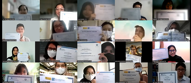 종근당고촌재단 온라인으로 개최된 해외 장학증서 수여식 장면