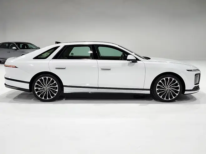 세레니티 화이트 펄 - 측면