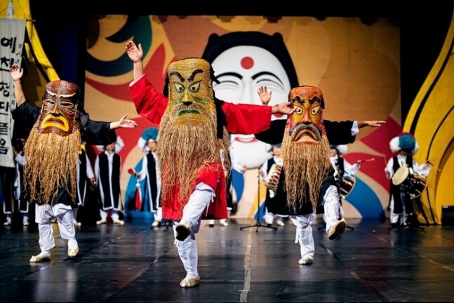 인류무형문화유산 목록에 등재된 `한국의 탈춤\