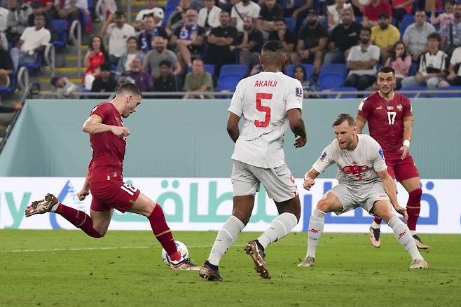 세르비아 블라호비치 역전골 장면. AP연합뉴스