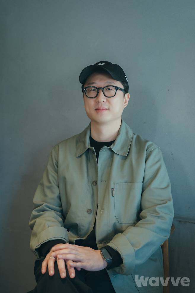 <약한 영웅 Class 1>을 쓰고 연출한 유수민 감독. 웨이브 제공.