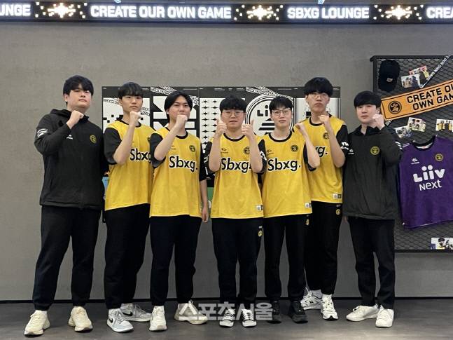 2023시즌 리브 샌드박스의 선수단 및 감독, 코치. 김지윤기자=merry0619@sportsseoul.com