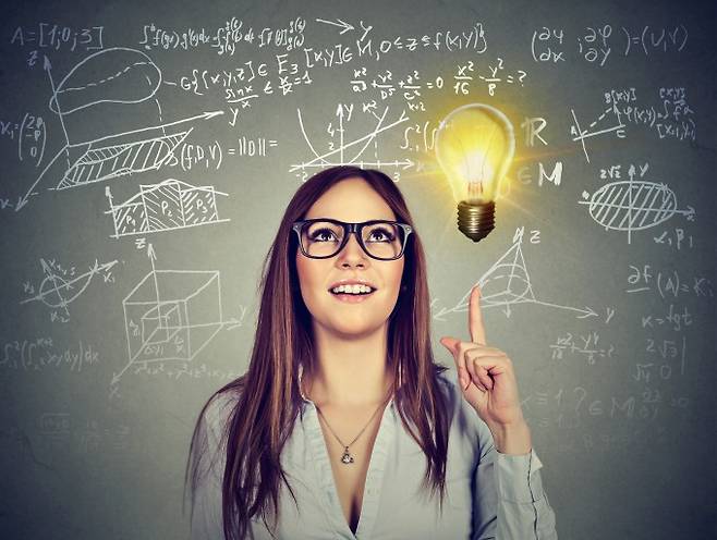 과학적 발견은 우연히 이뤄지는 경우가 많다.사카린, 수크랄로스, 시클라메이트 등 단맛을 내는 물질은 과학자들의 실수로 우연히 발견됐다. 게티이미지뱅크