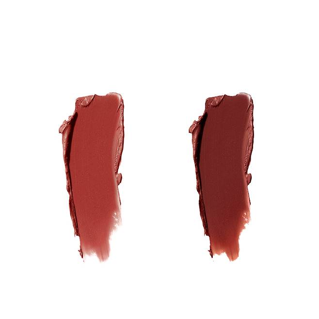 구찌 루즈 아 레브르 매트 립스틱 3.5g 5만 9천원. (왼 217 발레리아 로즈, 오 517 폴린레드)