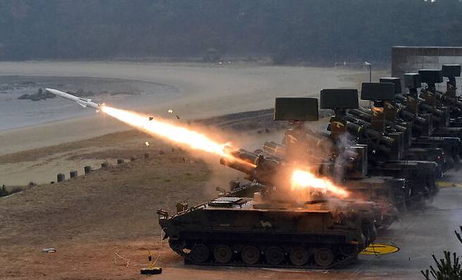 육군의 천마 지대공미사일이 가상 표적을 향해 발사되고 있다. 세계일보 자료사진
