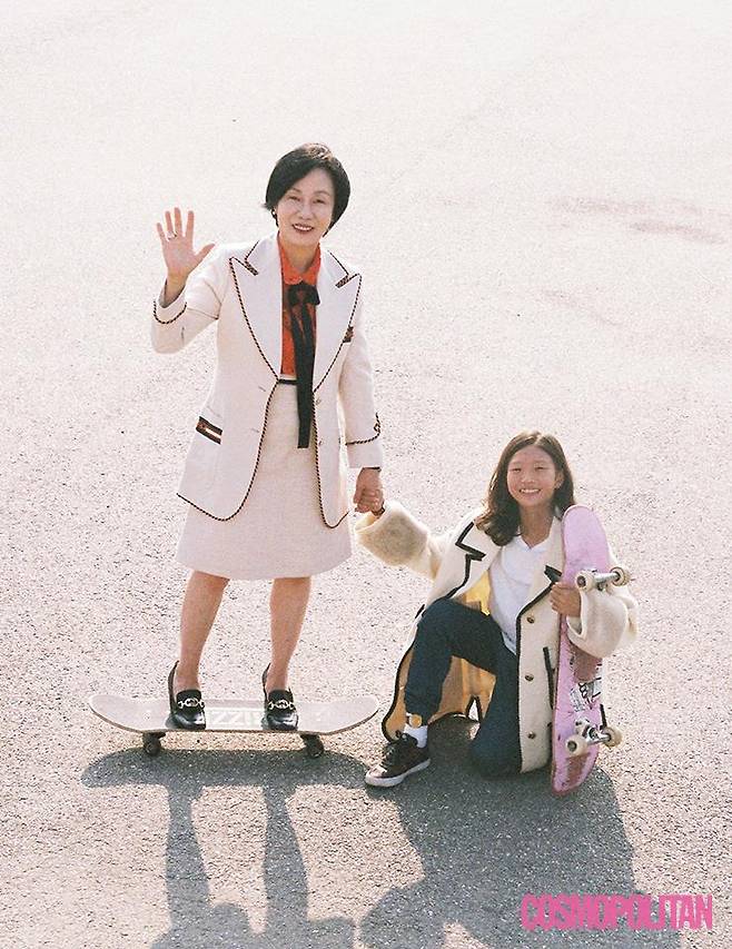 구찌 그립 캠페인, 2019 구찌의 첫 시계 론칭에서 사진을 맡았고, 다다이즘 클럽 멤버들과 함께 디렉팅했다.