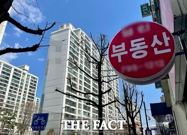 지난해 기준, 서울에 사는 세입자 중 36.2%가 월 100만 원이 넘는 월셋집에 거주하는 것으로 나타났다. /더팩트 DB