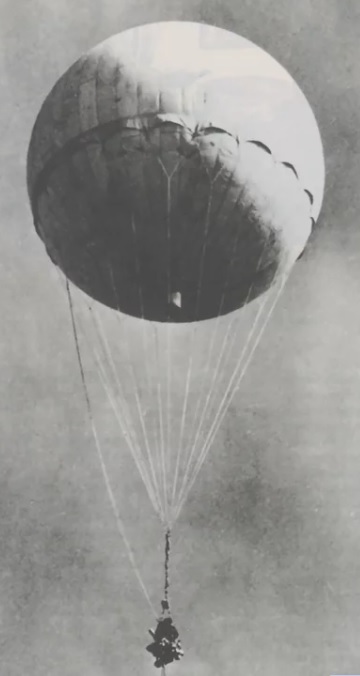 1944년 일제가 미국으로 날려 보냈던 풍선폭탄의 모습.[이미지출처= 미 육군 홈페이지]