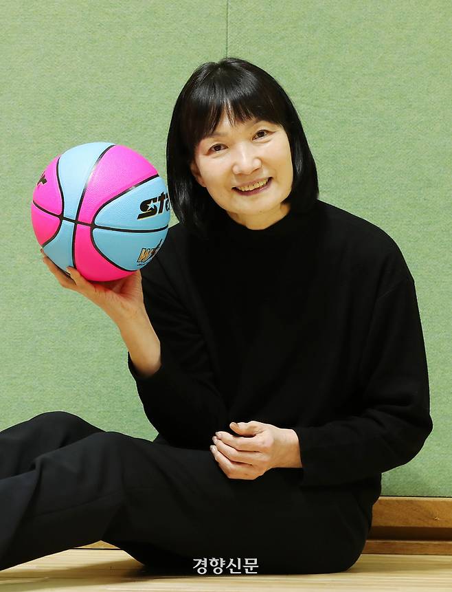 박찬숙 서울 ‘서대문구 직장인 여자농구단’ 감독. 서성일 선임기자