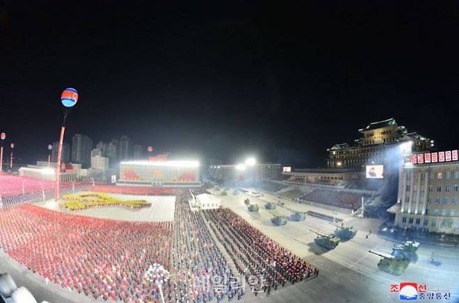 북한이 지난 2021년 1월 제8차 노동당대회 기념 열병식을 개최하는 모습(자료사진) ⓒ조선중앙통신