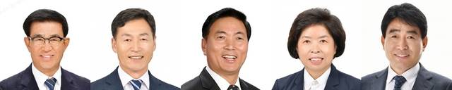 왼쪽부터 여주농협 이병길(71) 조합장, 노연서(61) 전 경영본부장, 신규철(62) 여주시 농촌지도자 감사, 남옥현(61) 전 상무, 허봉진(61) 대의원.