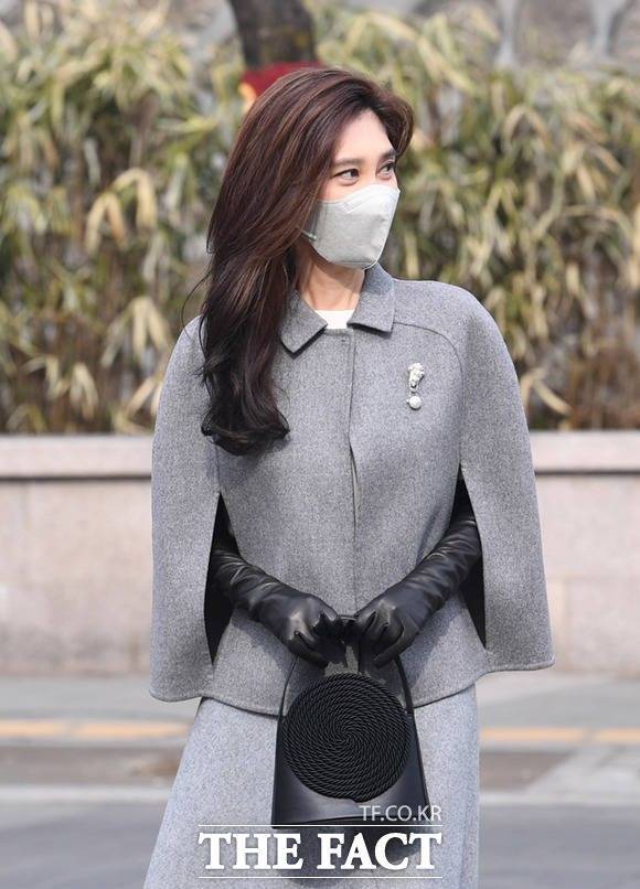 이부진 호텔신라 사장은 단정한 차림으로 11일 오후 정몽규 HDC그룹 회장의 장남 정준선 교수의 결혼식에 참석했다. /이새롬 기자