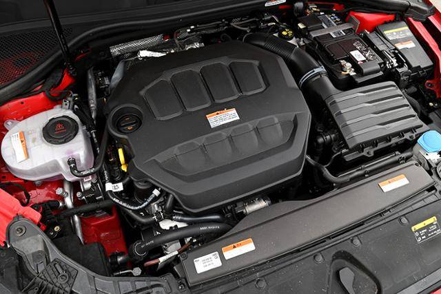 아우디 A3 40 TFSI 프리미엄