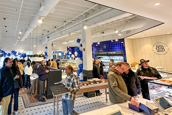 On Monday, SPC Group opened its 100th Paris Baguette store in Monmouth County, New Jersey. [Image source: Paris Baguette]