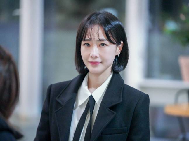 TV조선 ‘빨간풍선’ 홍수현 비하인드컷. 제공 | FN엔터테인먼트