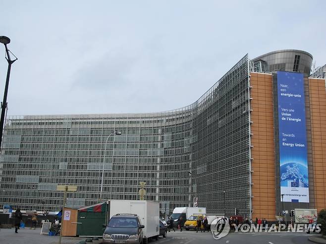 유럽연합(EU) 집행위원회 전경 송병승 촬영. 2015년 2월26일 벨기에 브뤼셀에서 촬영한 EU 집행위원회 건물 전경