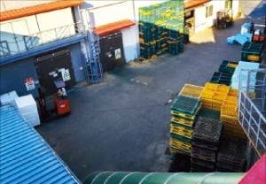 < 텅 빈 공장 > 3일 경북 안동시 예미정 안동간고등어 공장이 텅 비어 있다. /안동=이광식 기자