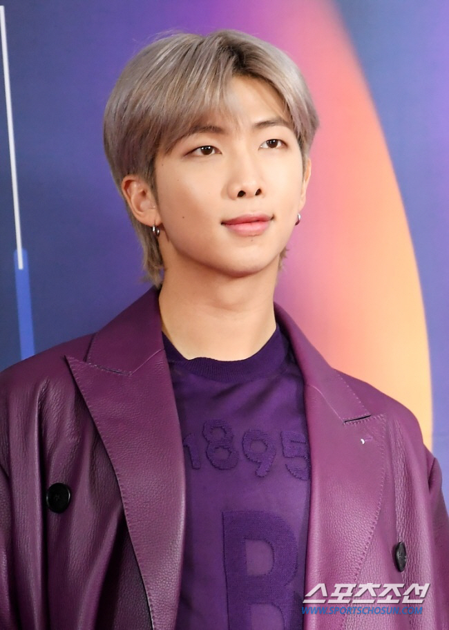 Arent you tired of K?In an interview with a leading Spanish newspaper, BTS RM drew attention by giving a wise answer to a question that could be somewhat rude.RM recently made a comment in an interview with El Pais, one of Spains three most influential places.The media introduced BTS and RM as K-pop boy band BTS leaders who have broken all records in the world music industry over the past decade, adding, Army is eagerly waiting for the complete BTS in 2025.RM said, We started the group at a very young age and poured energy that we could only have in our twenties. We have been working day and night to make everything perfect for choreography, video music, and it exploded, success, love and influence.Thanks to that, I have the freedom to do the music I want without being disturbed by the financial situation. In response, the media asked, Does K-Pops system feel inhuman? and RM shook its head, saying, The company does not like this kind of question. If I partially admit it, it will come out as a terrible system that destroys young people.The K-pop system is part of the process that made this industry special, he said. Now we have improved in many areas, including contract terms and settlement training.The media asked, Is K-pop a cultural characteristic of Korea in pursuit of perfect and excessive training? RM said, There is a part of Korea that does not understand Korea from abroad.Korea was invaded and destroyed and divided in two. Only 70 years ago, there was nothing. It was a country that received IMF and UN aid.It is because Koreans have worked really hard for development. I was able to get to the point where I was able to get to the point where I was able to get to the point where I was able to get to the point where I was able to get to the point where I was able to get to the point where I was able to get to the point where I was able to get to the point where I was able to get to the point where I was able to get to the point where I was able to get to the point where I was able to get to the point where I was able to get to the point where I was able to get to the point where I was able to get to the point where I was able to get to the point where I was able to Its just that, uh,Its like a quality assurance that our ancestors have been trying to fight for. This article is ranked in many weekly articles and attracts attention.