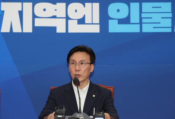 김민석 더불어민주당 정책위의장