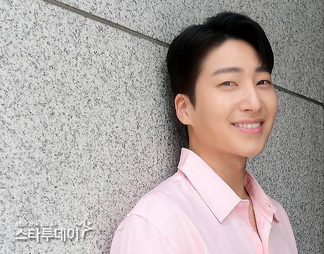 정수환은 고등학교 친구 송민호와 피오의 응원도 힘이 됐다고 고백했다. 사진|강영국 기자