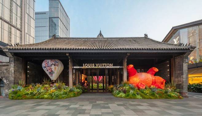 중국 쓰촨성 청두에 들어선 프랑스 럭셔리 브랜드 루이비통의 중국 첫 레스토랑 '회관'. /루이비통