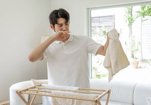 세탁·건조 후에도 수건 냄새가 사라지지 않는다면 이미 세균·곰팡이가 생겼을 가능성이 크다./사진=클립아트코리아