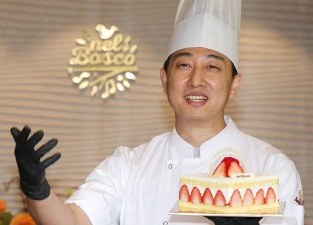 이충희 넬보스코 남촌빵집 총괄 파티셰가 18일 서울 회현동에서 한국경제신문과 인터뷰를 하고 있다. 임대철 기자