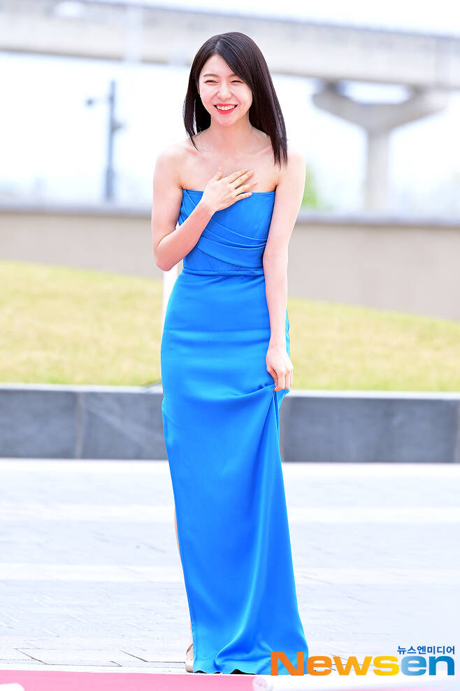 Actor Joo Hyun-young attended the 59th Baeksang Arts Awards Red Carpet held in Paradise City, Yeongjong-do, Incheon on the afternoon of April 28th.