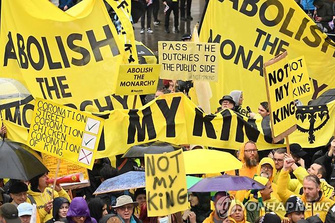 "우리왕 아닌데요" 찰스3세 대관식날 런던서 군주제 반대 시위 [AFP=연합뉴스. 재판매 및 DB 금지]
