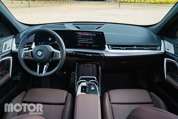 BMW X1 xDRIVE20i M Sport Package 사진 모터매거진 최재혁 기자