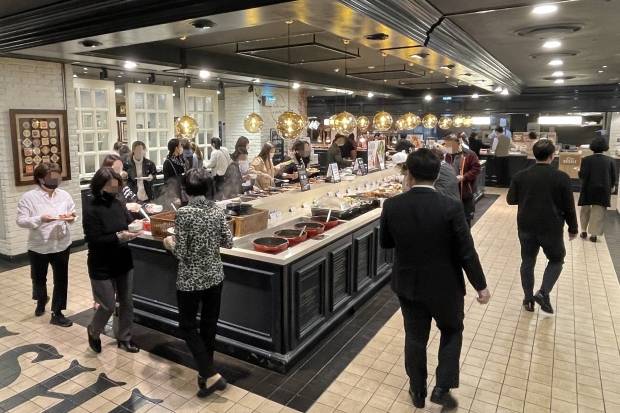 애슐리 잠실점이 고객들로 북적이고 있다. 이 매장은 올해 월 평균 매출이 역대 최대치를 나타냈다. /제공=이랜드