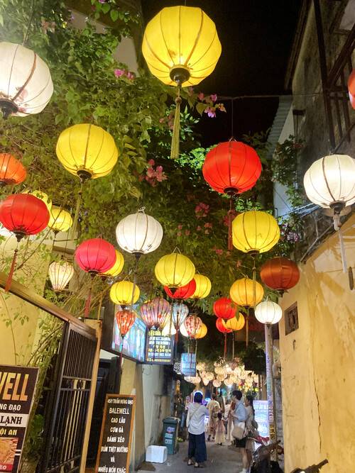 호이안의 밤거리. 박미향 기자