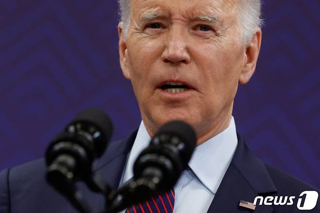 조 바이든 미국 대통령이 21일 (현지시간) 일본 히로시마에서 열린 G7 정상회의를 마친 뒤 가진 기자회견에서 “미국과 중국의 관계가 곧 해빙될 것”이라고 밝히고 있다. ⓒ 로이터=뉴스1 ⓒ News1 우동명