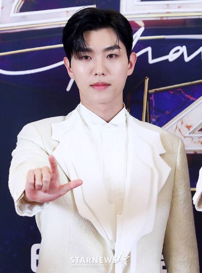 JTBC '팬텀싱어4' 결승 진출한 리베란테 진원이 2일 오후 서울 동대문구 경희대학교 평화의 전당에서 진행된 포토콜 행사에 참석해 포즈를 취하고 있다. 2023.06.02 /사진=김창현 기자 chmt@