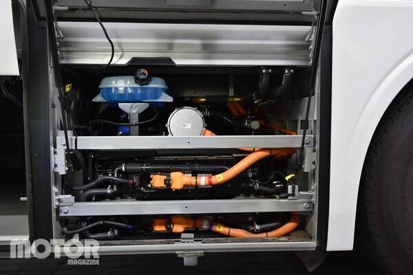 현대 유니버스 퓨얼 셀 고전압 리튬 배터리 사진 모터매거진 윤성 기자