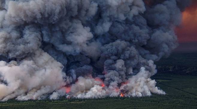 캐나다에서 250건 넘게 이어지고 있는 산불(wild fire)