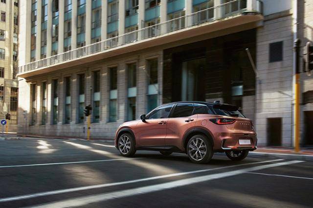 렉서스, ‘LBX’ 공개