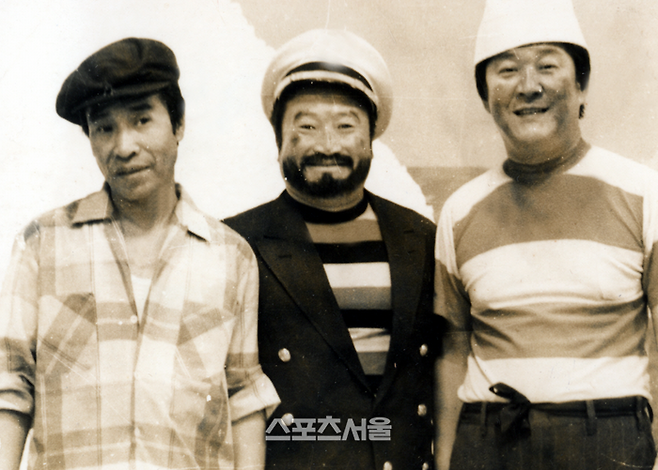 MBC ‘웃으면 복이 와요’에 함께 출연했던 코미디언 배삼룡, 이기동, 구봉서(왼쪽부터). 현재는 모두 고인이 됐다. 스포츠서울DB