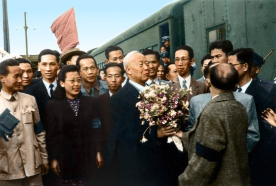 1947년 4월 이승만 초대 대통령이 중국을 방문한 당시 모습. 무단 전재 및 재배포 금지. ⓒ Hsu Chung Mao Studio.