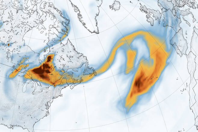캐나다 산불 오염물질 지도. 미국 항공우주국(NASA) 지구 관측소 홈페이지