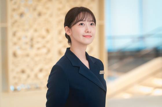 JTBC 토일드라마 '킹더랜드'의 윤아./사진=앤피오엔터테인먼트, 바이포엠스튜디오, SLL