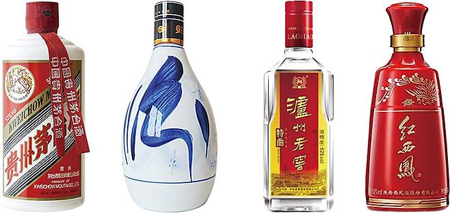 왼쪽부터 마오타이주, 분주, 노주대곡주, 서봉주. 사진 바이두