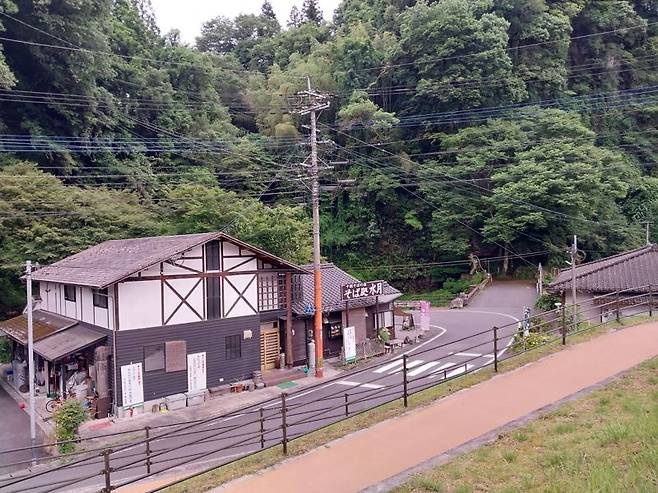 지온노타키 폭포 인근의 소바 가게. 사진=이환주 기자