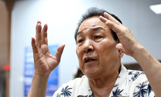 인터뷰하는 임상현 경기도다르크협회장 (남양주=연합뉴스) 김인철 기자 = 임상현 경기도다르크협회장이 경기도의 한 마약(약물)중독 치유 재활센터에서 연합뉴스와 인터뷰를 하고 있다. 2023.7.15
yatoya@yna.co.kr
(끝)