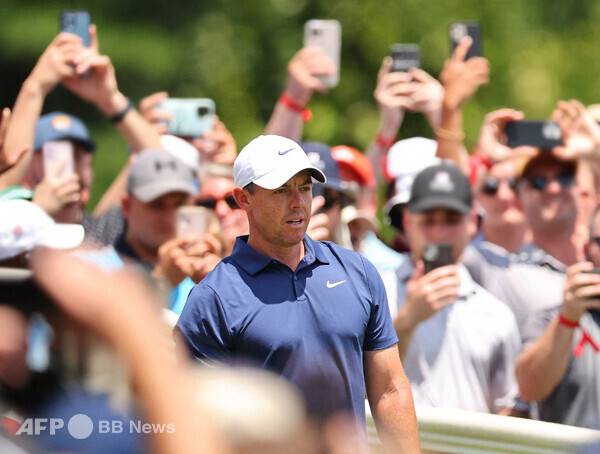 2023년 미국프로골프(PGA) 투어와 DP 월드투어가 공동 주관한 제네시스 스코티시 오픈 우승을 차지한 로리 맥길로이. 사진제공=ⓒAFPBBNews = News1