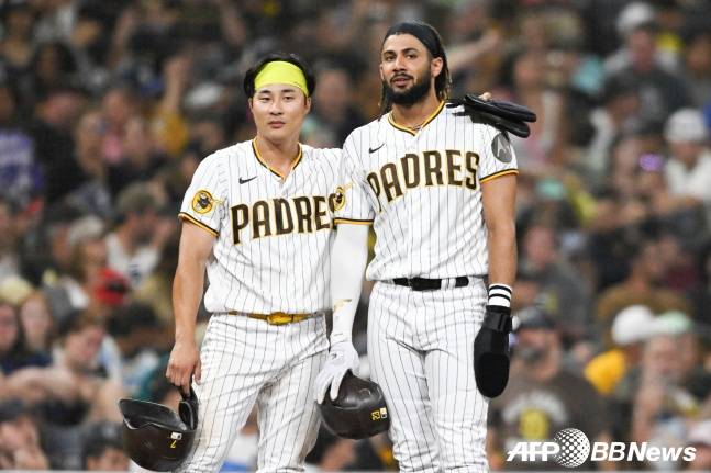 김하성(왼쪽)과 페르난도 타티스 주니어./AFPBBNews=뉴스1