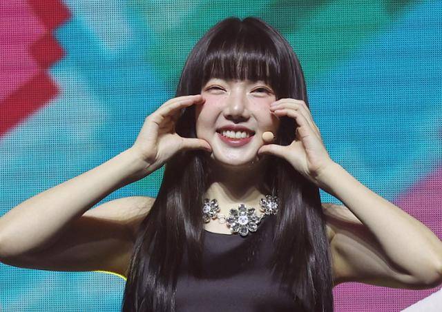 그룹 여자친구 출신 예린이 여자친구의 재결합 질문에 솔직한 생각을 밝혔다. 연합뉴스