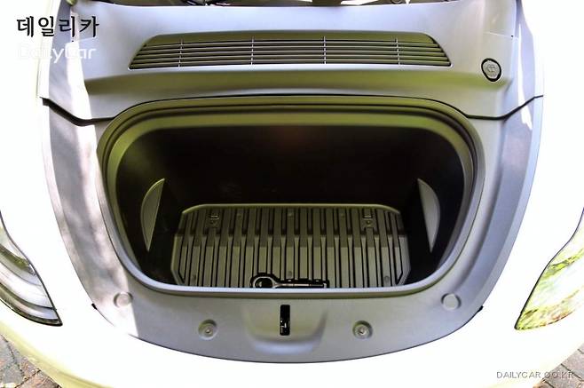 테슬라, 모델 Y RWD