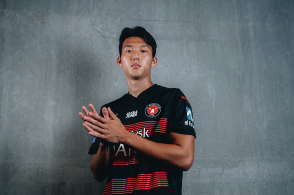 이한범(미트윌란). 미트윌란 공식 홈페이지 캡처