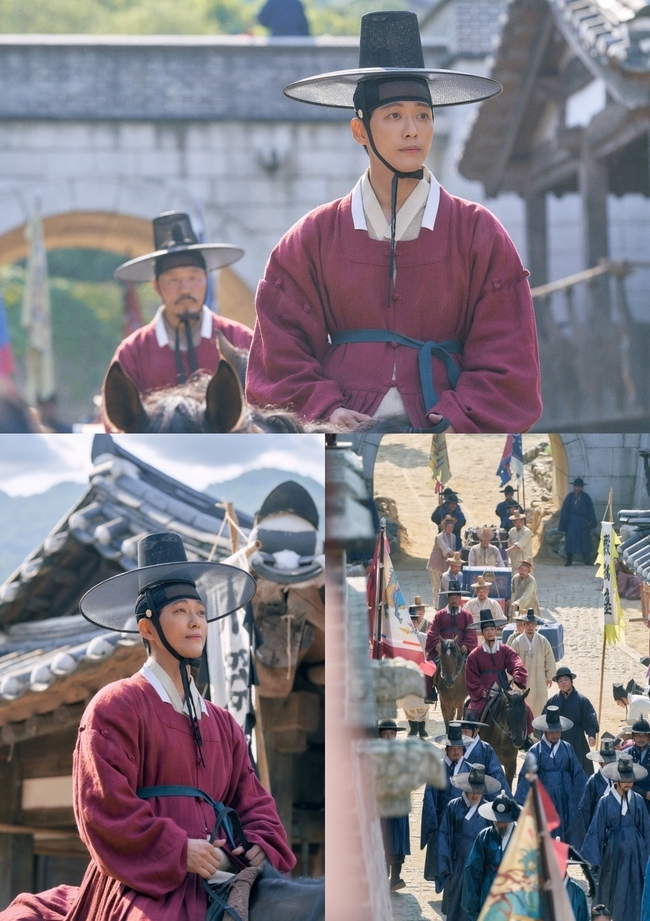 Actor Namgoong Min is returning to Hanyang.MBCs Lamar Jackson  ⁇  Couple  ⁇  The gust of wind is strong.Lamar Jackson TV viewer ratings with double-digit TV viewer ratings for the second consecutive time Not only did he keep his throne firmly, but he is also in the top spot in the various Chenghua Emperor indexes, overwhelmingly defeating competitors.At the center is a loving love that does not reach the male and female protagonists. ⁇ Couple ⁇  Yizhang County (Namgoong Min) was a man who did not believe in Love, and when he met a woman named Ahn Eun-jin, he believed in Love and risked his life.The heroine Yu Gil-chae was a beautifully grown woman, but she grew up as an independent woman after experiencing a terrible war with a man named Yizhang County.The viewer hopes that the two love, which repeats separation and reunion, Danger and salvation, will be achieved.The 8th episode of  ⁇ Couple ⁇ , which was broadcast on August 26, filled the hearts of viewers with sorrowful sadness. Yizhang County left for Shenyang in Qing Dynasty, and Yu Gil-chae mistook Yizhang County for being dead.Yoo Gil-chae, who realized his love for Yizhang County only then, sobbed. Attention is focusing on whether the two will be able to reunite.On September 1,  ⁇  Couple  ⁇  production team released Yizhang County returning to Hanyang ahead of the 9th broadcast.In the photo, Yizhang County is on horseback and mixed with a lot of people and stepped on the land of Hanyang. His relaxed expression and smile, which is different from when he was in Danger in the last 8 times, robs his gaze.Is it because of the expectation that I can finally meet Yu Gil-chae?Above all, Namgoong Mins expressiveness induces admiration. It expresses Yizhang Countys love for Yu Gil-chae through a smile full of irritability and a smile that can not be hidden.Even though it is a steel that captures the moment, it is clear that many viewers are empathizing with the love of Yizhang County in  ⁇ Couple ⁇  and enthusiastic about Namgoong Mins melody.Yizhang County returns to Hanyang in the ninth episode.Namgoong Min has drawn a wide spectrum of acting from overwhelming charisma to love in front of one time.I would like to see if Yizhang County and Yu Gil-chae can be reunited and how Namgoong Min will play a strong and powerful role.